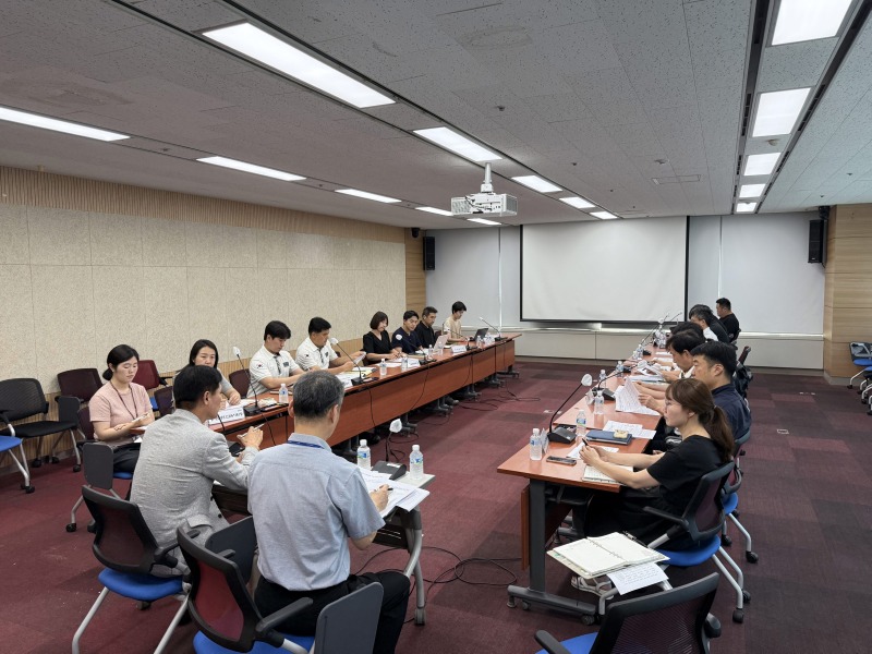 3. 용인특례시는 개인형 이동장치(PM) 안전문화 정착을 위한 민관 협의체를 출범하고 지난 9월 10일 첫 회의를 가졌다.jpeg