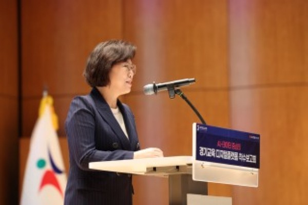 250829 이애형 의원, ‘AI·데이터 중심 경기교육 디지털플랫폼 구축 착수보고회’ 참석.jpg