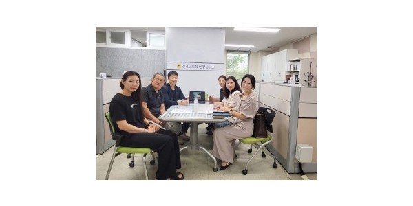 250903 유영일 의원, 삼성초등학교 환경개선 민원 청취.jpg