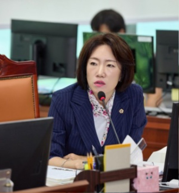 250911 이혜원 의원, 통합재정안정화기금, 반복적 내부융자 구조적 재정왜곡 우려…현금성 복지 재원 시·군에 전가하지 말아야.jpg