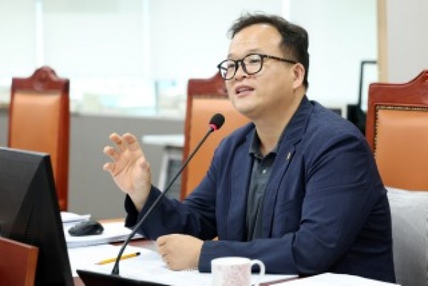 250912 임창휘 의원, 경기주택도시공사 사장 후보 인사청문회에서 경기RE100과 탄소중립 등에 역할 주문 (1).JPG.jpg