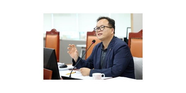 250912 임창휘 의원, 경기주택도시공사 사장 후보 인사청문회에서 경기RE100과 탄소중립 등에 역할 주문 (1).JPG.jpg