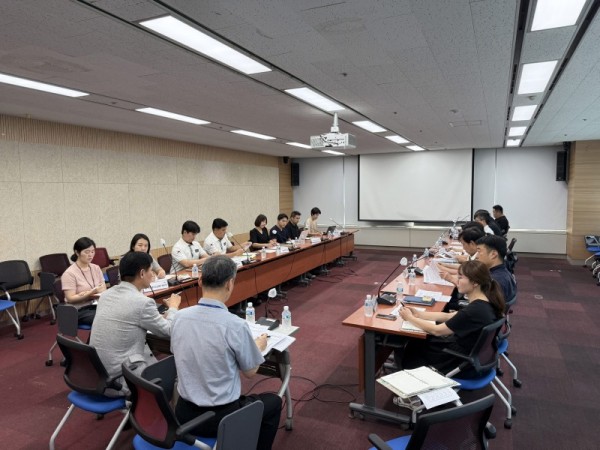 3. 용인특례시는 개인형 이동장치(PM) 안전문화 정착을 위한 민관 협의체를 출범하고 지난 9월 10일 첫 회의를 가졌다.jpeg