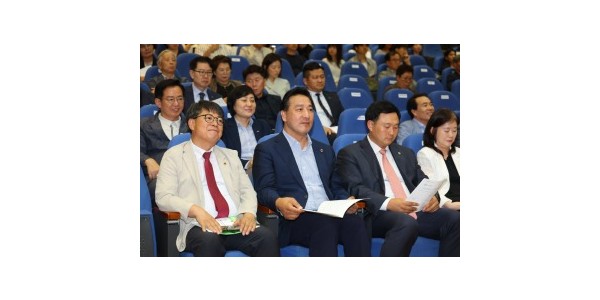 250915 김용성 의원, “사회복지 종사자의 울림이 경기도 복지정책 변화 이끈다” (1).jpg