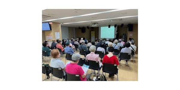 5-1. 수지구보건소 아토피·천식 예방관리센터는 지역 어르신 대상 ‘찾아가는 알레르기 전문의 강좌’를 운영했다.jpg