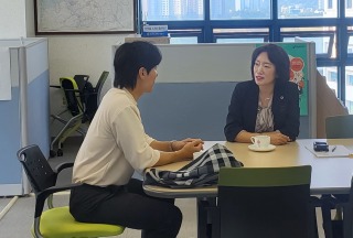 251002 이혜원 의원, 한국공인회계사회  경기동부위원장과 지역투명성 강화 방안 논의 (1).jpg