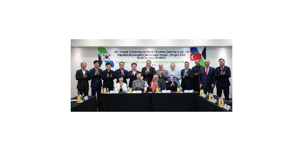 5-1. 28일 용인특례시 이상일 시장을 비롯한 간부 공직자와 튀르키예 카이세리 대표단이 1시간 가량 만남을 갖고 양 도시의 발전 방안을 논의했다..jpg