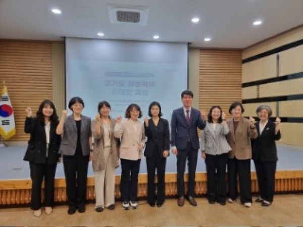 250929 김민호 의원, ‘경기도 여성폭력 실태와 특성’ 토론회 참여.jpg