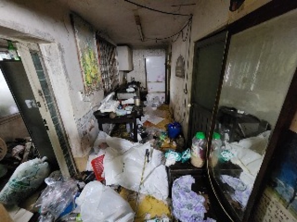 7-1. 주거환경개선 전 집 내부 모습.jpg