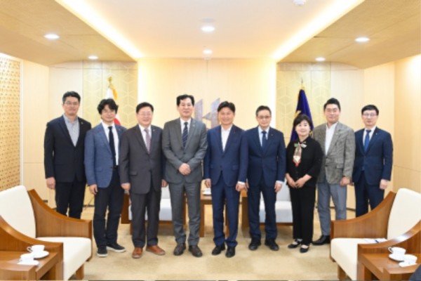 251021 박상현 의원, 부천시와 지역 현안 정담회서 2대 핵심 정책 촉구 (1).jpg