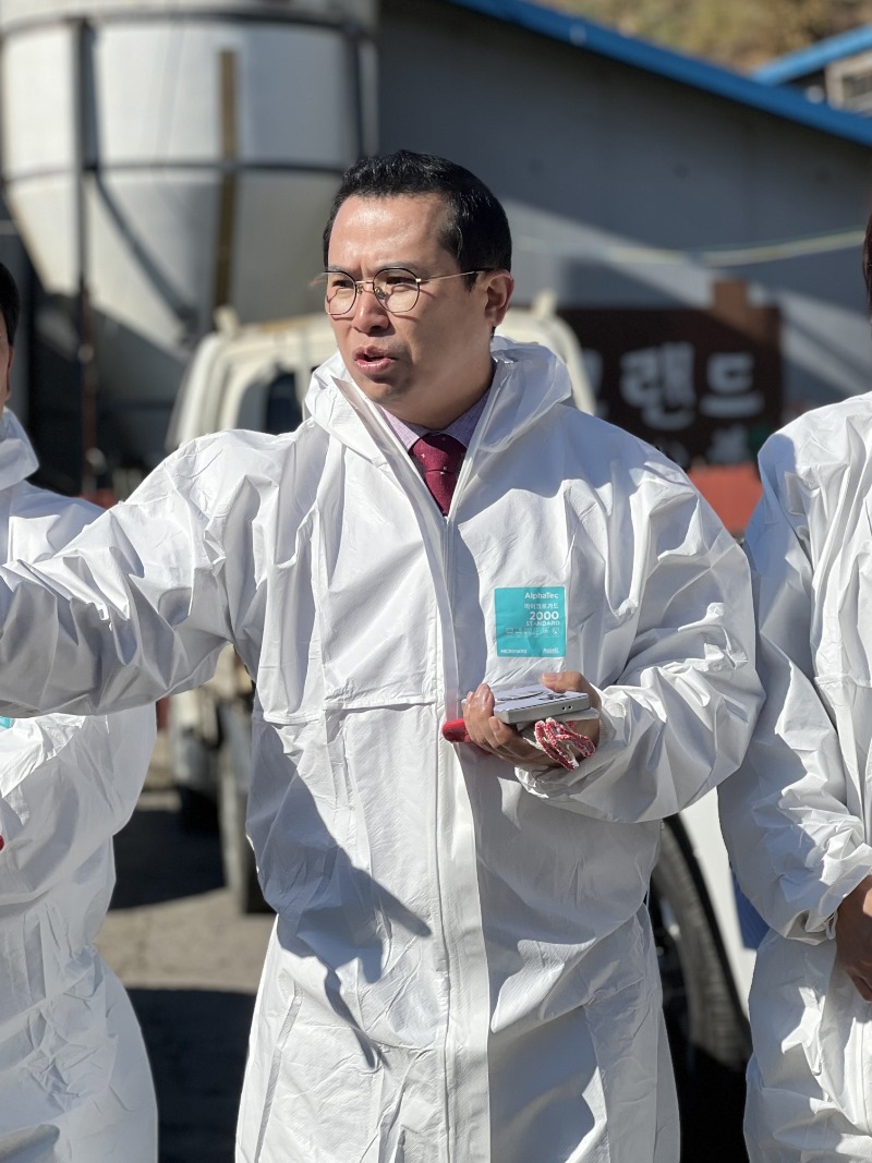 251103 이오수 의원, 양평 축산악취 저감 농가 현장 방문(1).jpg