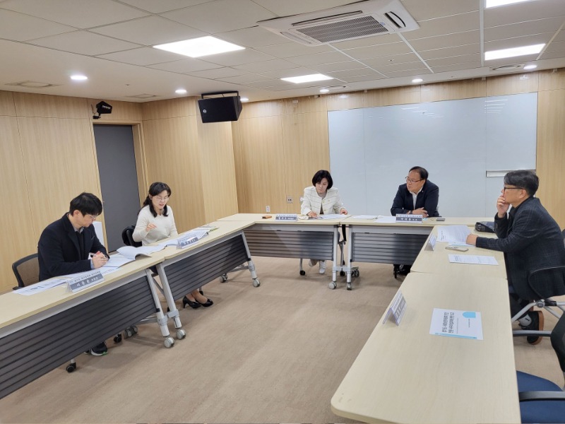 251104 박재용 의원, 경기도지역사회보장협의체 사무국연합회와 정담회 개최.jpg