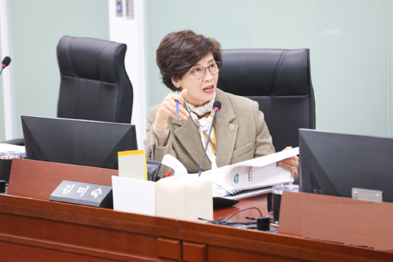 251113 김미숙 의원, “스마트공장·드론산업, 현장 중심의 실질적 지원 필요”.png