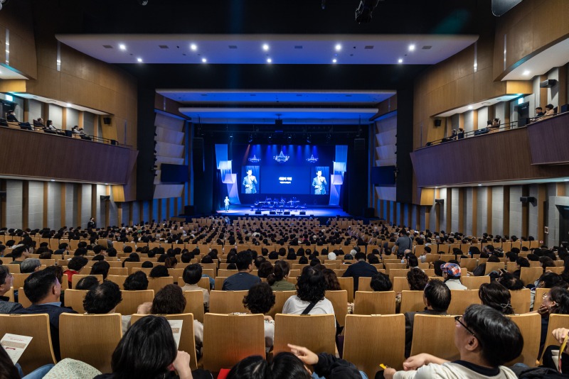 [사진1] 그림과 스토리가 있는 음악회 2.0 공연사진.jpg