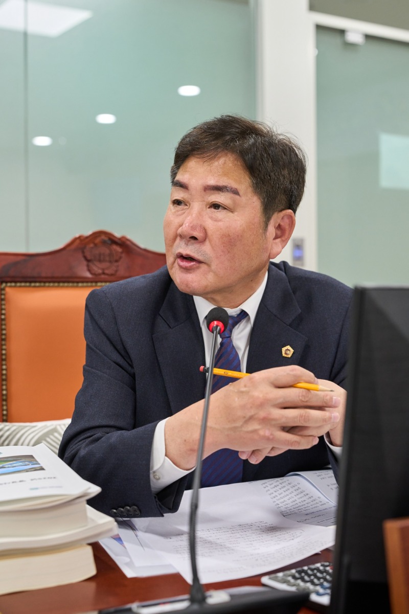 251114 조용호 의원, 대규모 행사 돌발 상황 대비...실질적 안전 대응체계 갖춰야.jpg