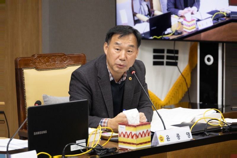 251119 윤종영 의원, 경기도 레클리스 기념행사 예산 0원 강력 질타.jpg