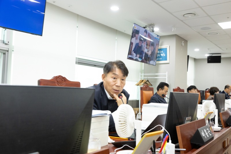 251126 이홍근 의원, “경기국제공항 추진, 지금 방식은 순서도 논리도 맞지 않아...역할부터 바로 세워야”.JPG.jpg