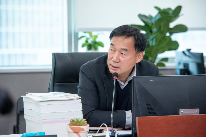 251127 CES 혁신상 기술 보유한 경기도농업기술원...윤종영 의원 “핵심 R&D 예산 감액, 신중한 검토 필요”.jpg