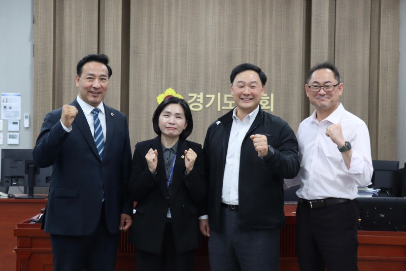 251128 황세주 의원, 삭감된 경기도 복지예산 복원 이끌어.jpg