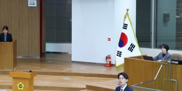 251104 세 아이 아빠 황대호 의원, 저출산 극복을 위한 육아휴직 활성화 촉구! (1).jpg