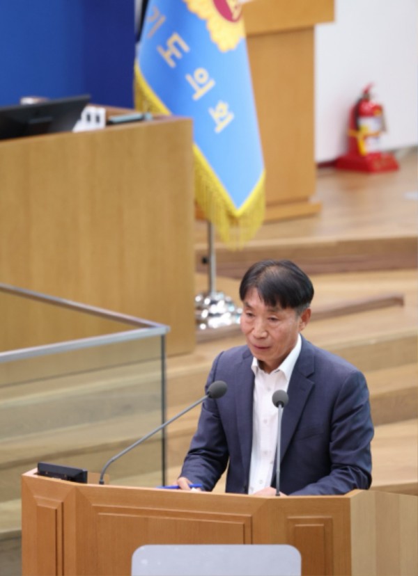 251106 이홍근 의원, “졸업이벤트 포퓰리즘·부실협약 체불방관”… 경기도교육청 질타.jpg