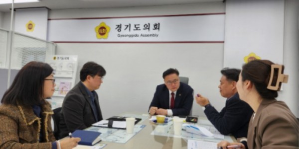 251106 김정영 의원, 의정부시 사회복지단체와 정담회 개최.jpg