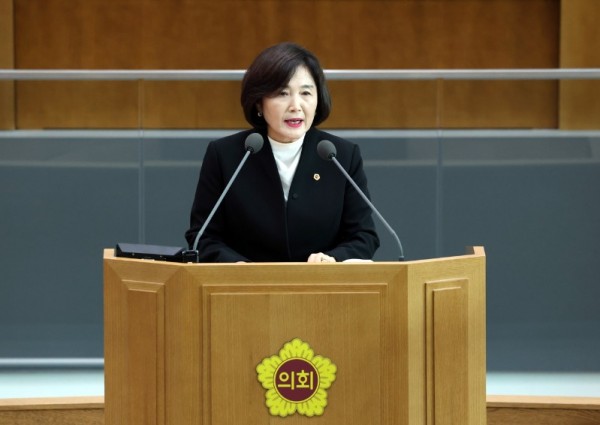 251106 김영희 의원, “교육과 복지정책, 규정 아닌 사람 중심으로 전환돼야”(1).jpg