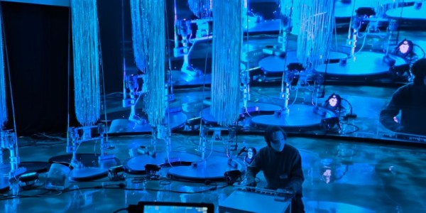 (메인사진) 퍼포먼스 모습1.jpg