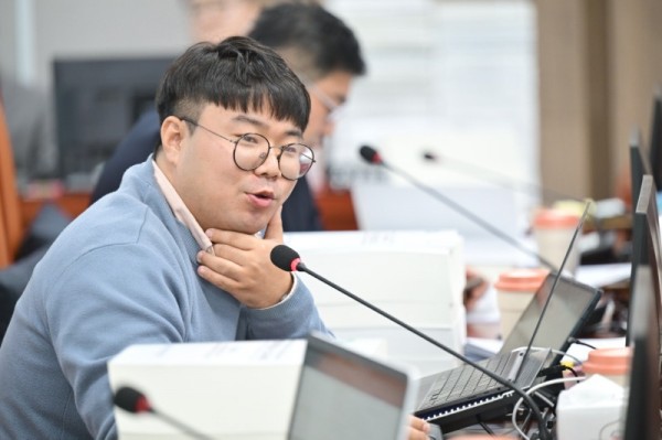 251111 유호준 의원, 출범 앞둔 경기북부 청년지원센터, 자체 북부 특화 사업 마련해야 (1).jpg