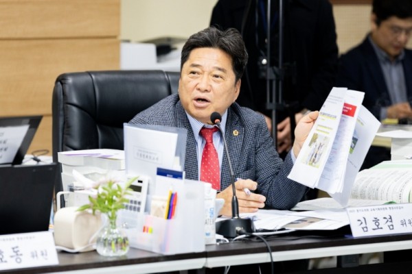 251111 김호겸 의원, 학생의 학습권은 보호되어야 하고, 교사의 교권은 존중받아야 한다!.jpg