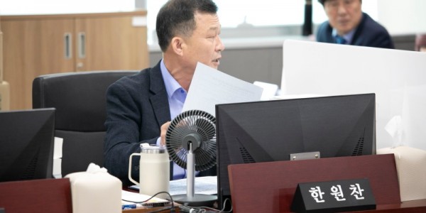 251111 한원찬 의원, 베이비부머 라이트잡 사업, 최소한의 안전망 포기한 초단기 일자리로 전락.jpg