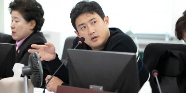 251111 이상원 의원, 성과 없어도 예산은 계속...임팩트 프랜차이즈 사업 지원 기준 도마에 (1).jpg