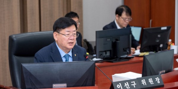 251113 이선구 의원, 보건환경연구원 자료 부실로 감사 중단...기본부터 다시 세우라는 위원장의 강력한 경고.jpg