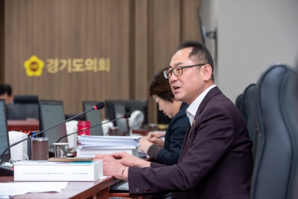 251113 김완규 의원, “경기도의료원 불법 조제·채용비리·특혜계약 등 총체적 부실, 공공의료 신뢰 회복 시급”.jpg