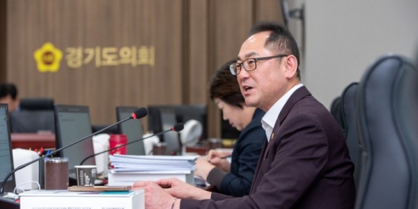 251113 김완규 의원, “경기도의료원 불법 조제·채용비리·특혜계약 등 총체적 부실, 공공의료 신뢰 회복 시급”.jpg