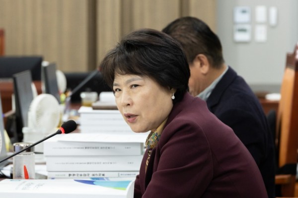 251113 서성란 의원, “프리미엄버스는 교통복지의 핵심... 탄력운행·정규노선 전환 추진해야” (2).jpg