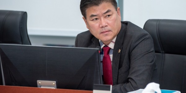 251113 윤태길 의원, “보건환경연구원, 보여주기식 행정 벗어나 현장 중심 연구기관으로 거듭나야”.jpeg