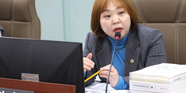 251114 전자영 의원, 교육청 행정국 행감에서 기흥역세권 중학교 신설 등 현안 집중 질의 (1).jpg