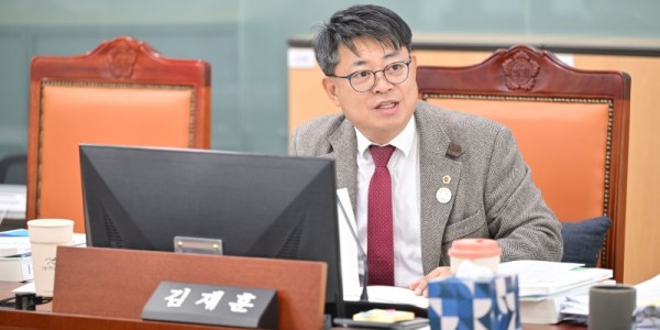 251117 김재훈 의원, 그룹홈 정년 연장으로 아동 보호 연속성 확보해야.jpg