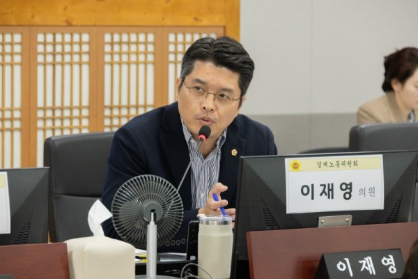 251117 이재영 의원, “배달특급·착착착몰...공공 플랫폼을 재정 논리로 후퇴시켜선 안 돼” (2).jpg