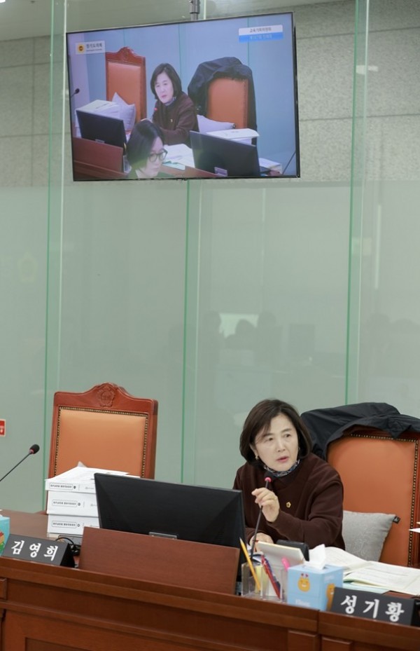 251118 김영희 의원, “메뉴만 늘고 사람은 그대로”...자율선택급식 인력 충원 촉구(1) (1).jpg