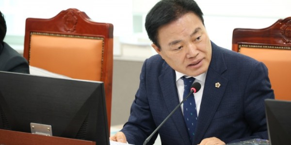 251118 김종배 의원, “비점오염원 노후시설·수돗물 오염사고 급증... 경기도는 실효성 있는 정비대책  구축 시급” (1) (1).jpg