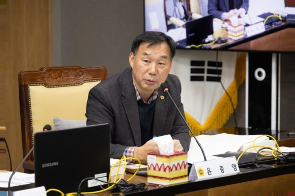 251119 윤종영 의원, 경기도 레클리스 기념행사 예산 0원 강력 질타.jpg