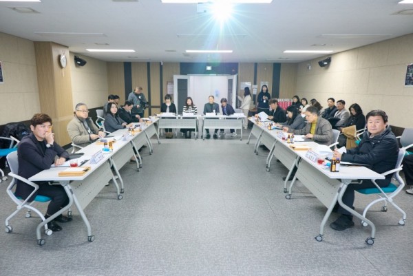 20251120 용인특례시의회 자치행정위원회, 2025년 행정사무감사 대비 주요 사업 현지 확인(1)용인시자원봉사센터.jpg