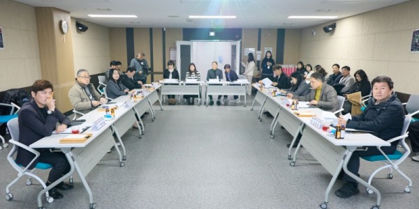 20251120 용인특례시의회 자치행정위원회, 2025년 행정사무감사 대비 주요 사업 현지 확인(1)용인시자원봉사센터.jpg