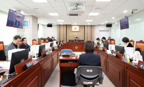 251121 건설교통위원회, 도민·민생 중심 안건 심의·예산 심사 다짐 (1).JPG.jpg