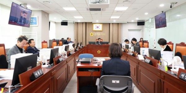 251121 건설교통위원회, 도민·민생 중심 안건 심의·예산 심사 다짐 (1).JPG.jpg