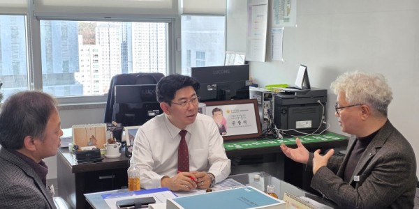 251124 윤충식 의원, 설익은 확장은 금물... 시스템 안정화와 딥페이크 대응 예산 확보 주문.jpg