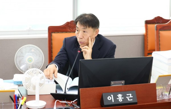 251124 이홍근 의원, “정책적으로 추진되는 일산대교 예산지원 방향 공감, 민투사업 추진은 꼼꼼한 검토 우선되어야”.JPG.jpg