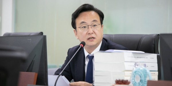 251124 이동현 의원, 급증하는 유기동물... 원인 분석과 예방 중심 정책 필요.jpg